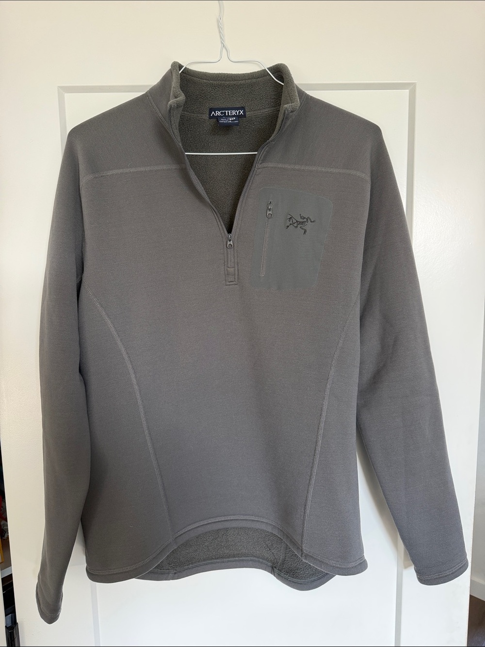 Arc'teryx Men's RHO Gray Quarter-Zip Fleece Pullover